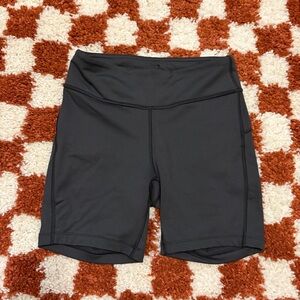 Outdoor Voices 5” Biker Short | size S